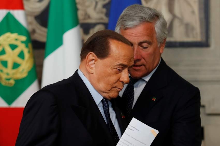 أزمة استقالة الحكومة الشعبوية تهز إيطاليا