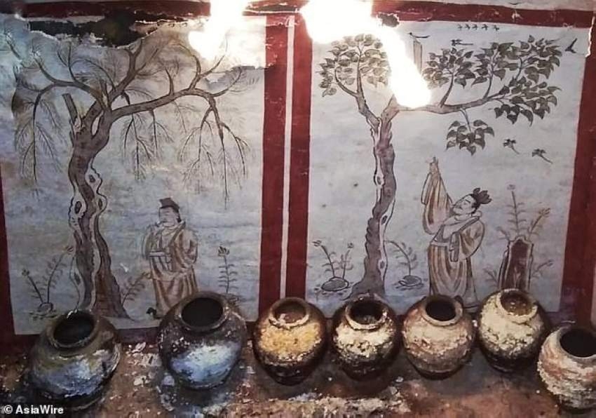 جداريات من 1300 عام أسفل مدرسة صينية