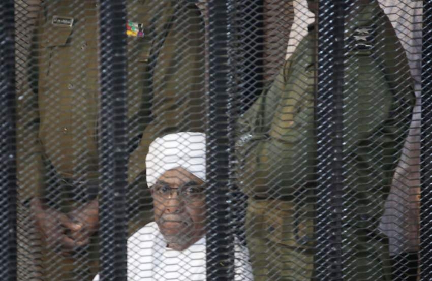 محكمة سودانية ترفض طلب البشير تغيير مكان وزمان الجلسات