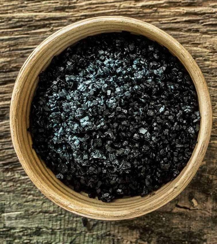 الملح الأسود .. منجم معادن صحية وروشتة علاجية