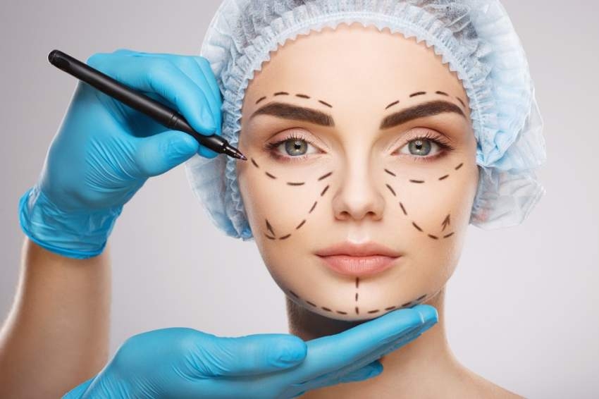أبرز المفاهيم الخاطئة الشائعة حول الجراحات التجميلية