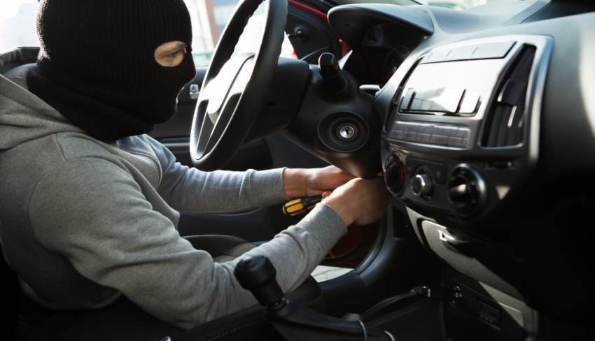 كيف تحمي سيارتك من السرقة؟ شرطة الشارقة تجيب