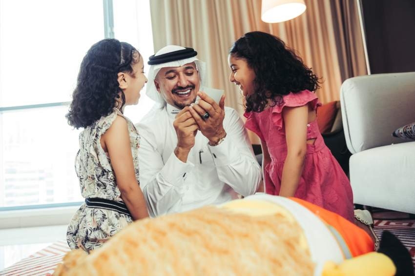 "الرؤية" تعايش تفاصيل يوم في حياة أسرة سعودية بدبي