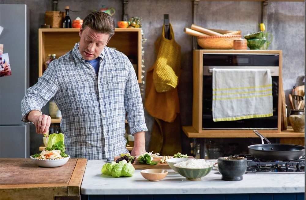 «وصفات جيمي أوليفر للأطباق النباتية» على فوكس لايف