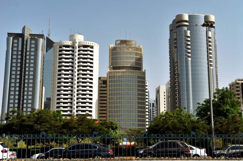 انخفاض التكلفة وارتفاع عوائد الإيجارات يجذبان المستثمرين إلى العقارات في الإمارات