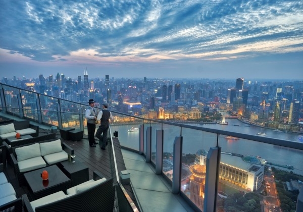 12 سبباً يدعو مسافري الشرق الأوسط لزيارة فندق الريتز - كارلتون شنغهاي، بودونغ