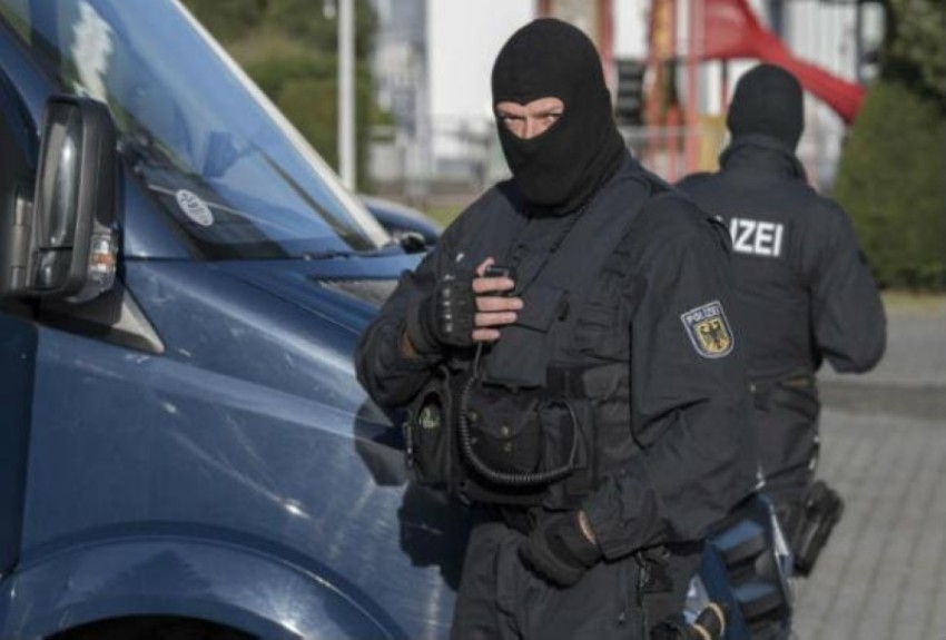 ألمانيا تعتقل 3 يُشتبه في انتمائهم لـ"داعش" خططوا لهجوم