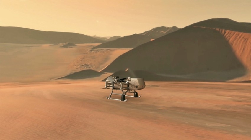 علماء: «يُحتمل وجود حياة» على قمر «تيتان»