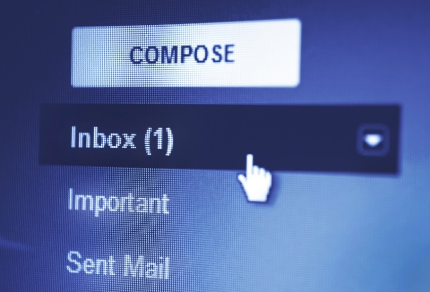 كيف تؤثر رسائل البريد الإلكتروني على البيئة؟ علماء يجيبون