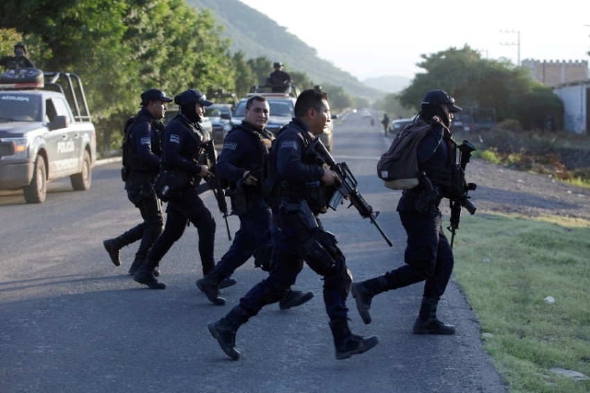 قوات الأمن تقتل 5 خلال تبادل لإطلاق النار في بلدة بشمال المكسيك