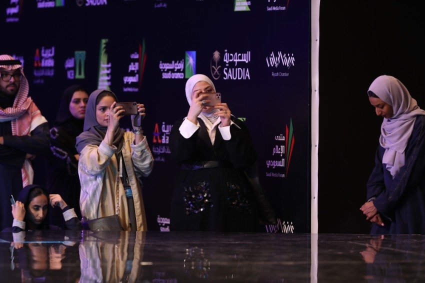 مشاركون في «الإعلام السعودي»: صناعة الإعلام العربي دون الطموح.. وألق مشاهير الـ«سوشيال» سيتلاشى