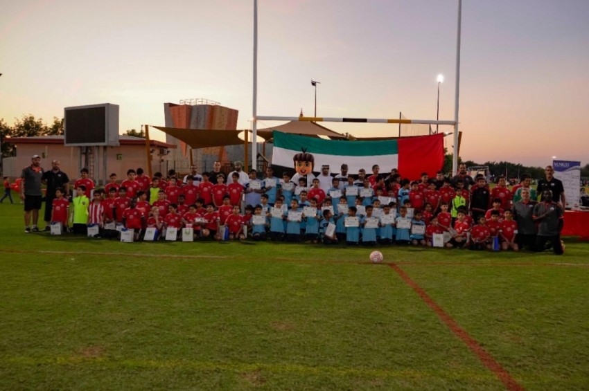 "أكاديمية يونايتد" تحتفل باليوم الوطني باستضافة مدرسة الأبطال العمانية