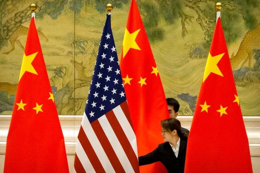 الصين: يتعين خفض الرسوم الجمركية لإبرام اتفاق مع أمريكا