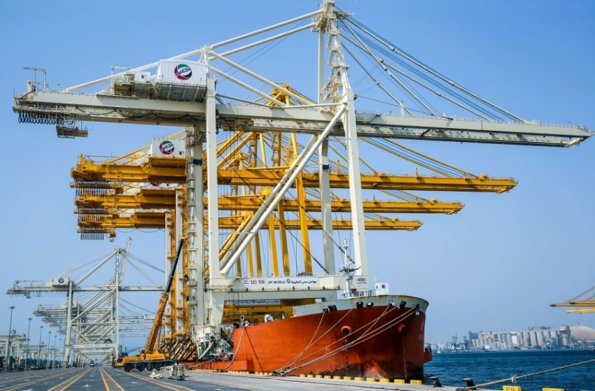 انخفاض واردات الإمارات من الصين وأمريكا.. وزيادة صادراتها إلى دول الخليج