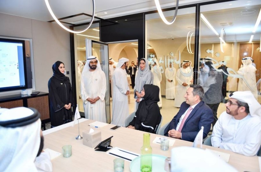 نائب رئيس الدولة يتفقد المقر الجديد للمكتب الإعلامي لحكومة دبي