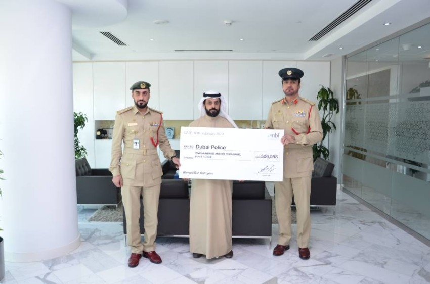 مواطن يتبرع بـ 506 آلاف درهم للإفراج عن 10 نزلاء في «إصلاحية دبي»