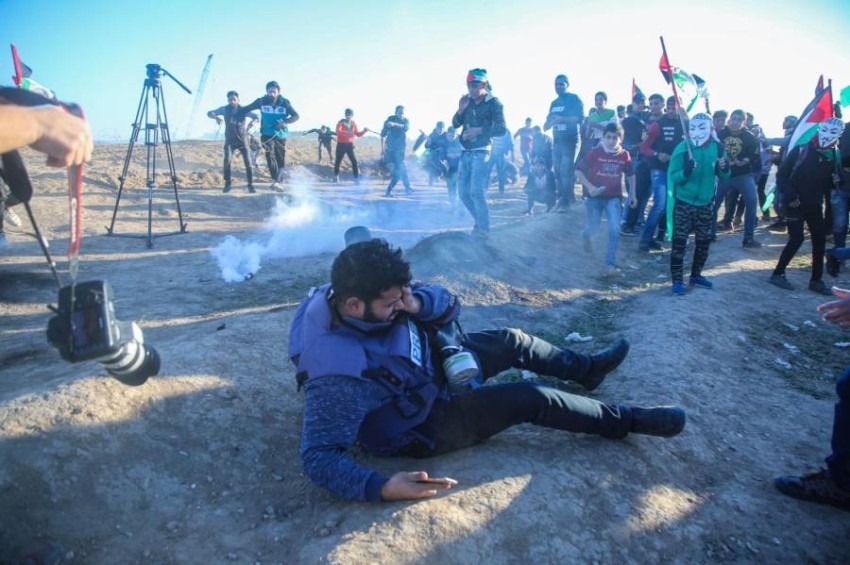 عطية درويش.. عين تتحدى رصاص الاحتلال الإسرائيلي