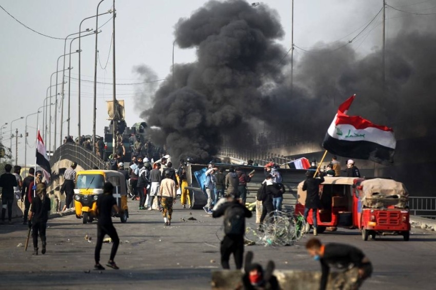 مقتل 4 محتجين وشرطيين باستمرار الاحتجاجات ضد الحكومة في العراق