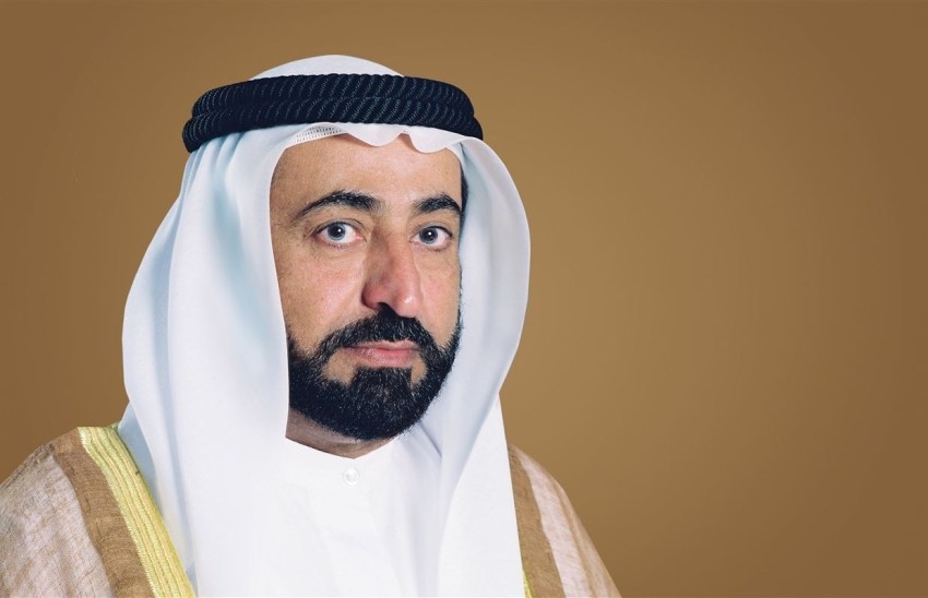 حاكم الشارقة يعزي خادم الحرمين في وفاة الأمير بندر بن محمد بن عبدالرحمن