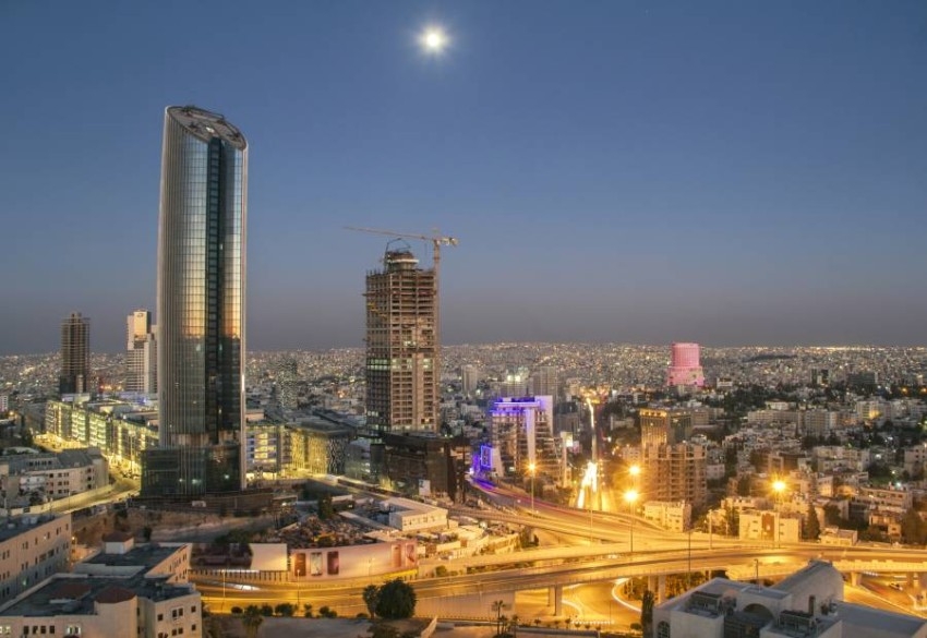 مجلس الوزراء الأردني يدعو للاستثمار في مشروع المجد السكني
