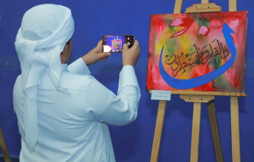 59 بصمة إبداعية لمنتسبي ناشئة الشارقة في "الفنون الإسلامية"