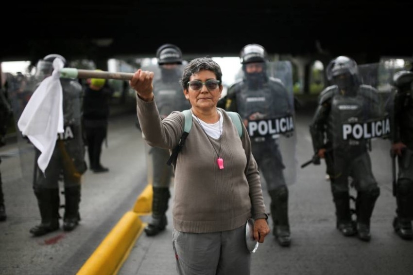 الكولومبيون يخرجون إلى الشوارع للاحتجاج ضد الإصلاحات الاقتصادية