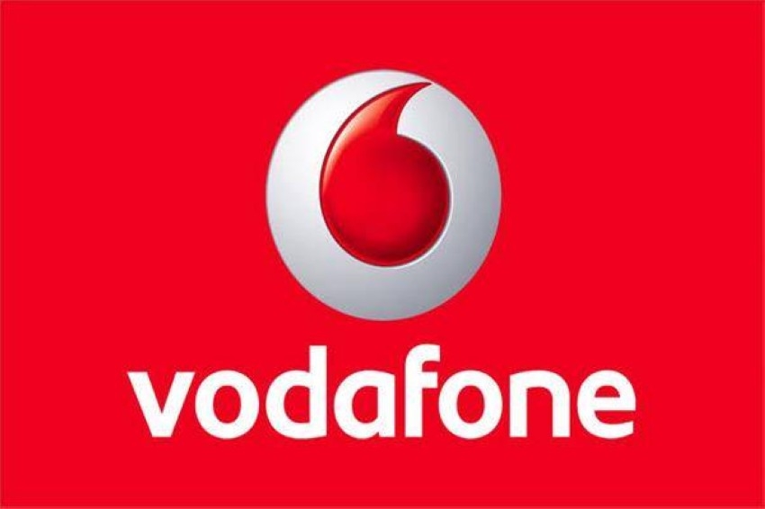 هل تتأثر «المصرية للاتصالات» ببيع «فودافون العالمية» لحصتها في مصر؟