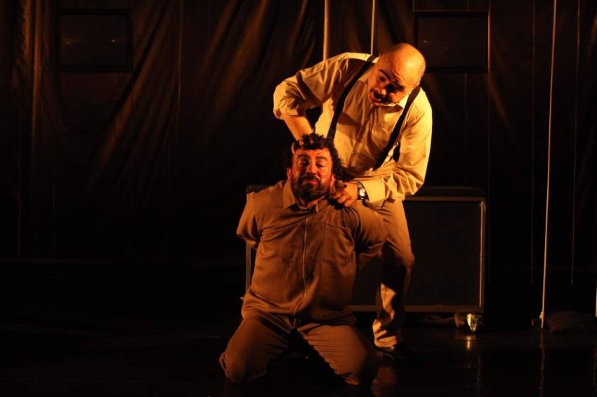 «بيدور والنقيب» تمثل فلسطين في «المسرح الثنائي»