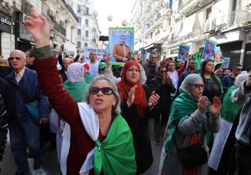 الجزائر تعفو عن آلاف السجناء