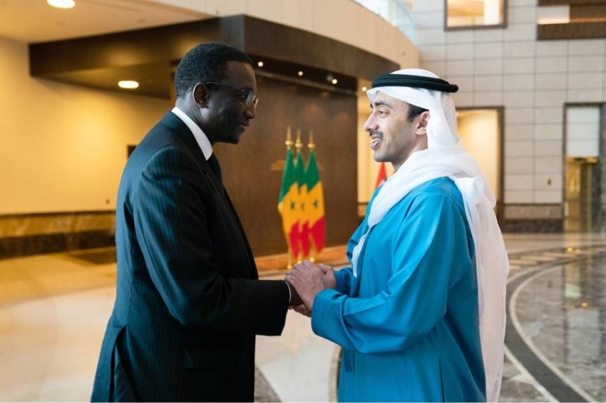 عبدالله بن زايد يستقبل وزير خارجية السنغال