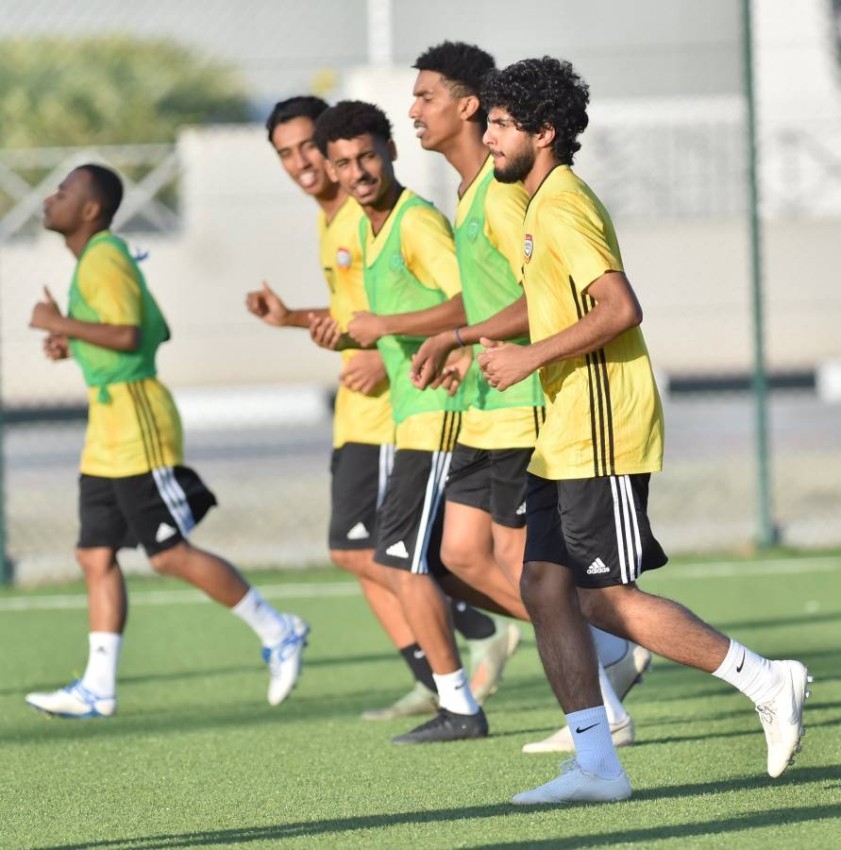 أبيض الشباب يرفع وتيرة الإعداد لجزر القمر في كأس العرب