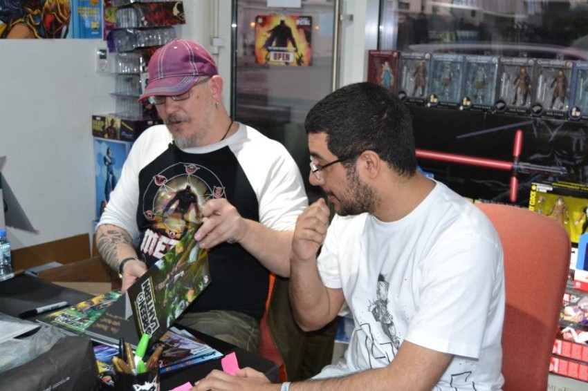 «ليم شارب» يجمع محبي «الكوميكس» في دبي
