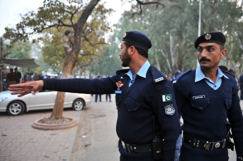باكستان تؤكد فرار زعيم بطالبان من السجن