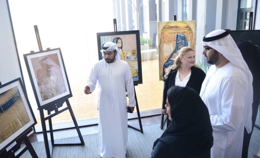 راشد بن سعود يفتتح مهرجان أم القيوين للفنون