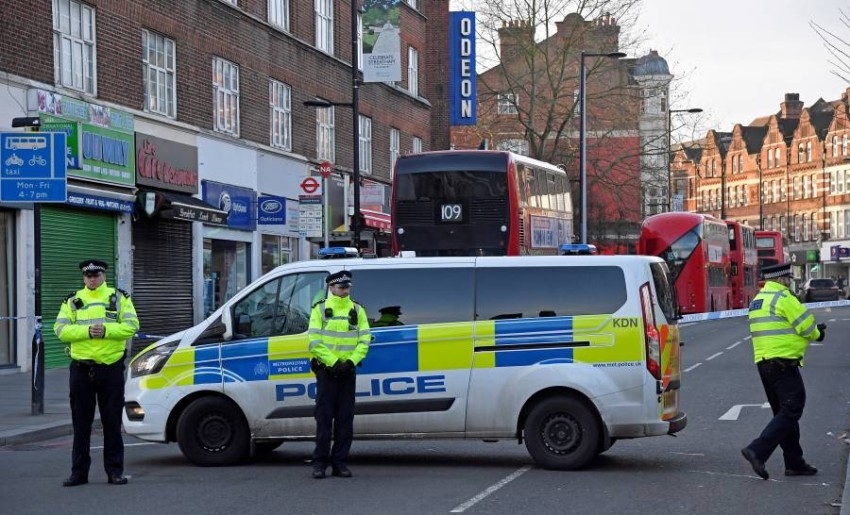 بريطانيا.. إصابة شخص بحادث طعن داخل مسجد في لندن