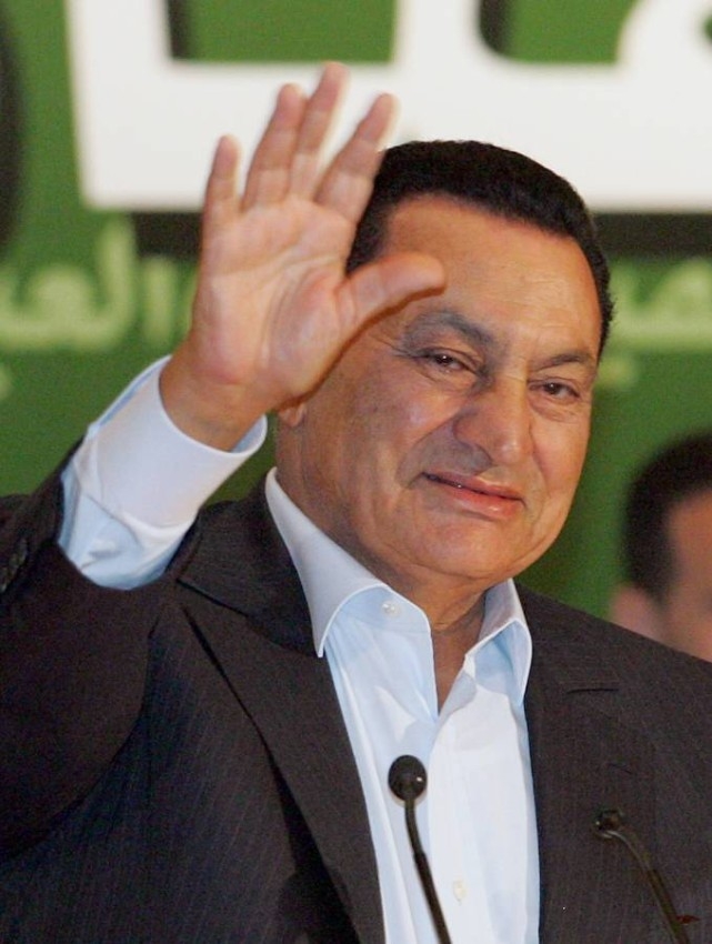 الرئاسة المصرية تنعي مبارك بوصفه "أحد قادة أكتوبر"