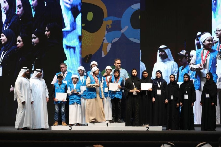 75 طالباً وطالبة يتأهلون لـ 14 مسابقة عالمية وعربية في الذكاء الاصطناعي