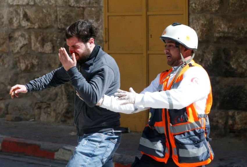 إصابة عشرات الفلسطينيين في مصادمات جنوبي نابلس وفي الخليل