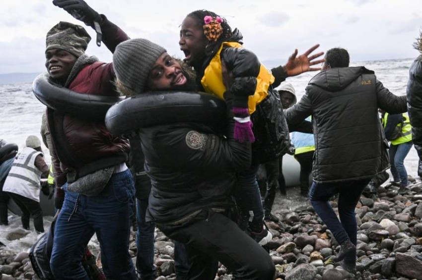تركيا تبدأ خطوات اللعب بورقة اللاجئين لجر أوروبا لمعركة "إدلب"
