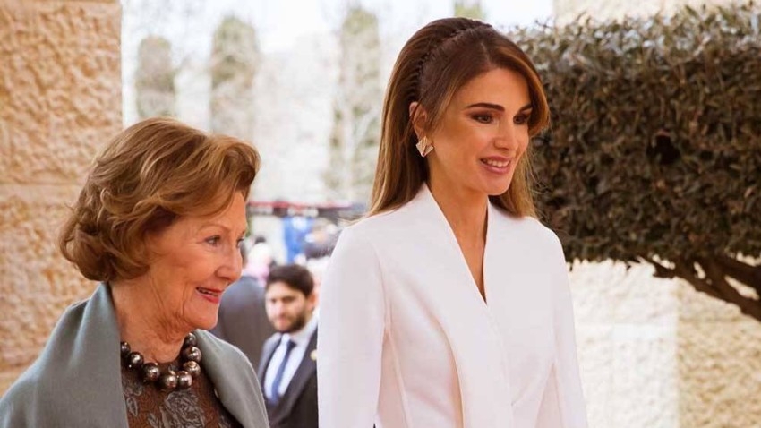 الملكة رانيا تعيد إحياء هذه الصيحة الجمالية