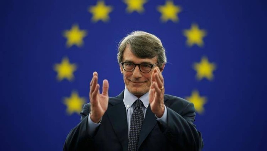 رئيس البرلمان الأوروبي يعزل نفسه بعد سفره إلى إيطاليا
