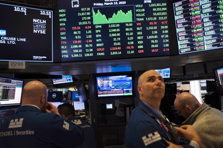 خبراء: ارتفاعات الأسهم بتحفيزات ترامب لن تمحو القلق