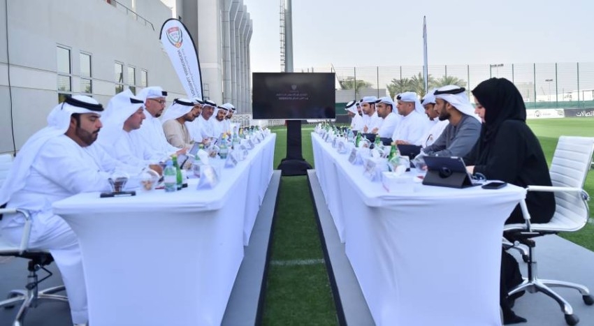يوسف حسين نائباً ثانياً لرئيس اتحاد الإمارات لكرة القدم