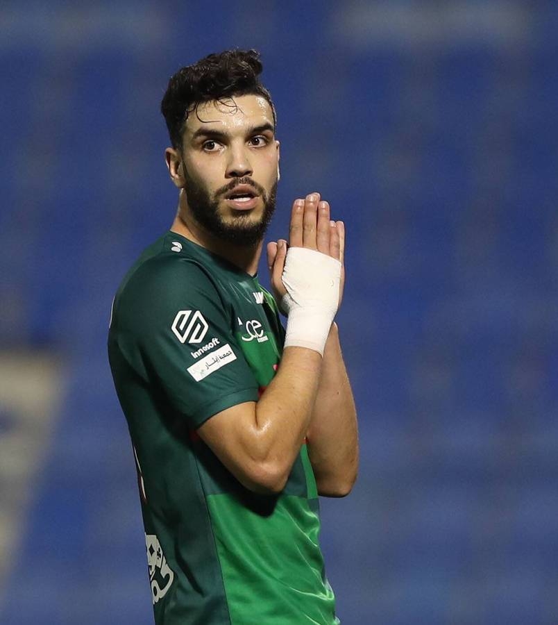 نجوم الكرة العرب يتبارون في مواجهة فيروس كورونا