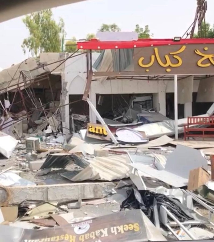 دفاع مدني دبي: حريق المطعم نتج عن تسرب غاز والإصابات بسيطة