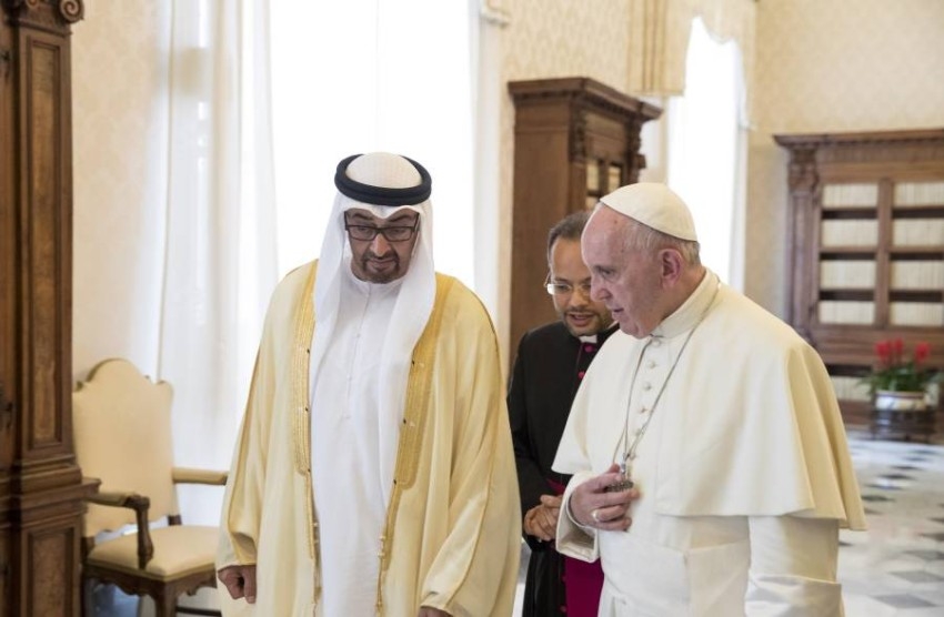 ‏‫محمد بن زايد والبابا فرنسيس يبحثان هاتفياً تطورات انتشار كورونا