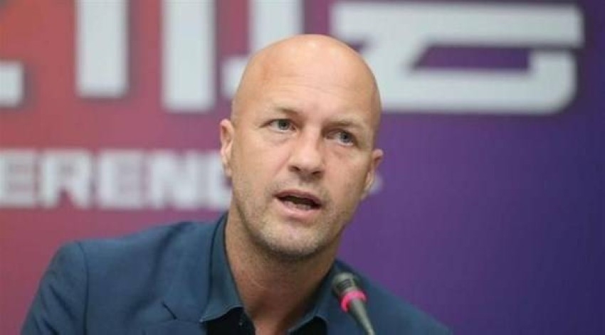 مسؤول باتحاد الكرة الإكوادوري يطالب بوقف عقد كرويف مع المنتخب