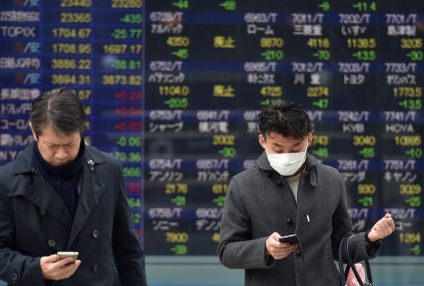 أزمة تفشي «كورونا» تضرب مؤشرات الأسهم اليابانية بمستهل العام المالي الجديد