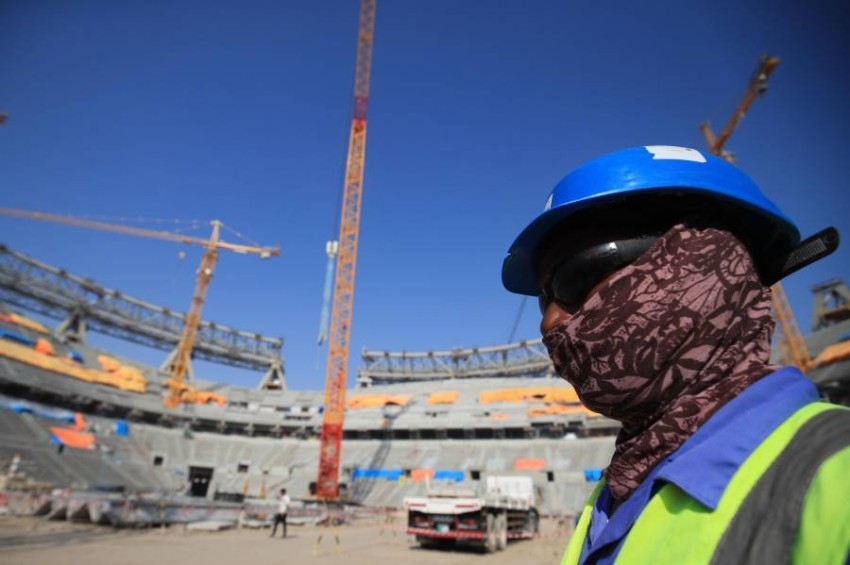 «كورونا» يهدد أحلام قطر في تنظيم مونديال 2022
