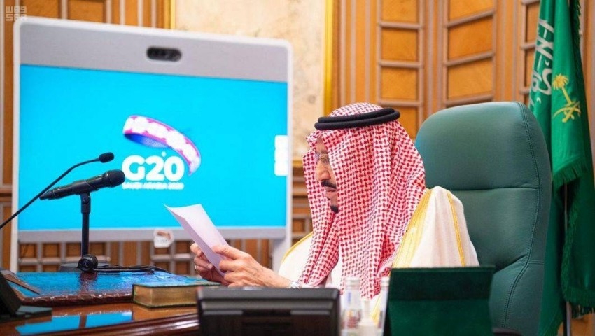الملك سلمان: الحكومة تتحمل 60% من رواتب السعوديين في الشركات المتأثرة بكورونا